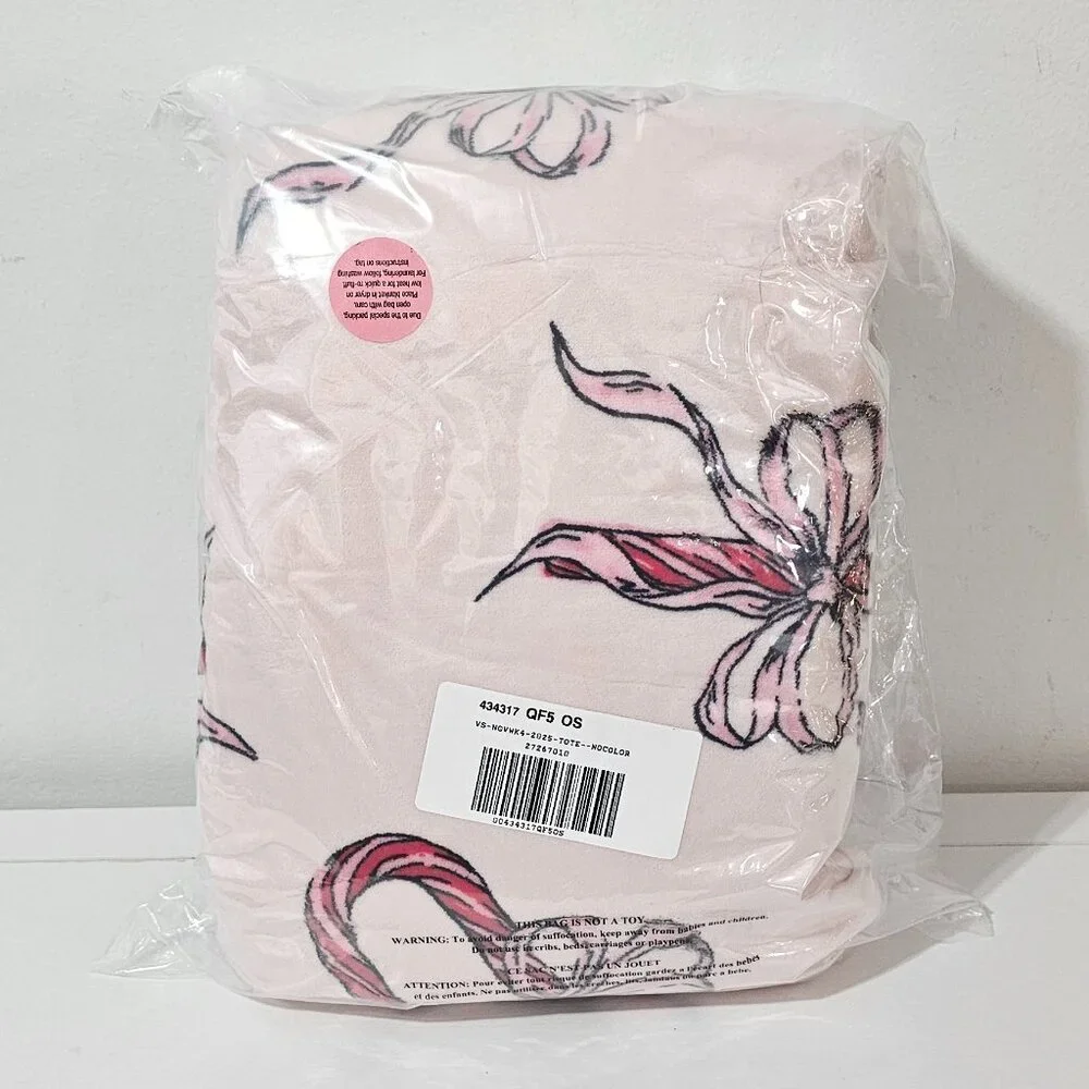 Victoria's Secret Shine Tote Bag & Cozy Blanket Duo - 27267010